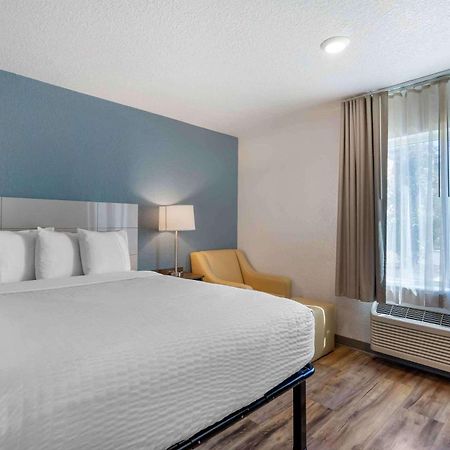 Extended Stay America Select Suites - Tampa - Brandon - East Heartland Экстерьер фото