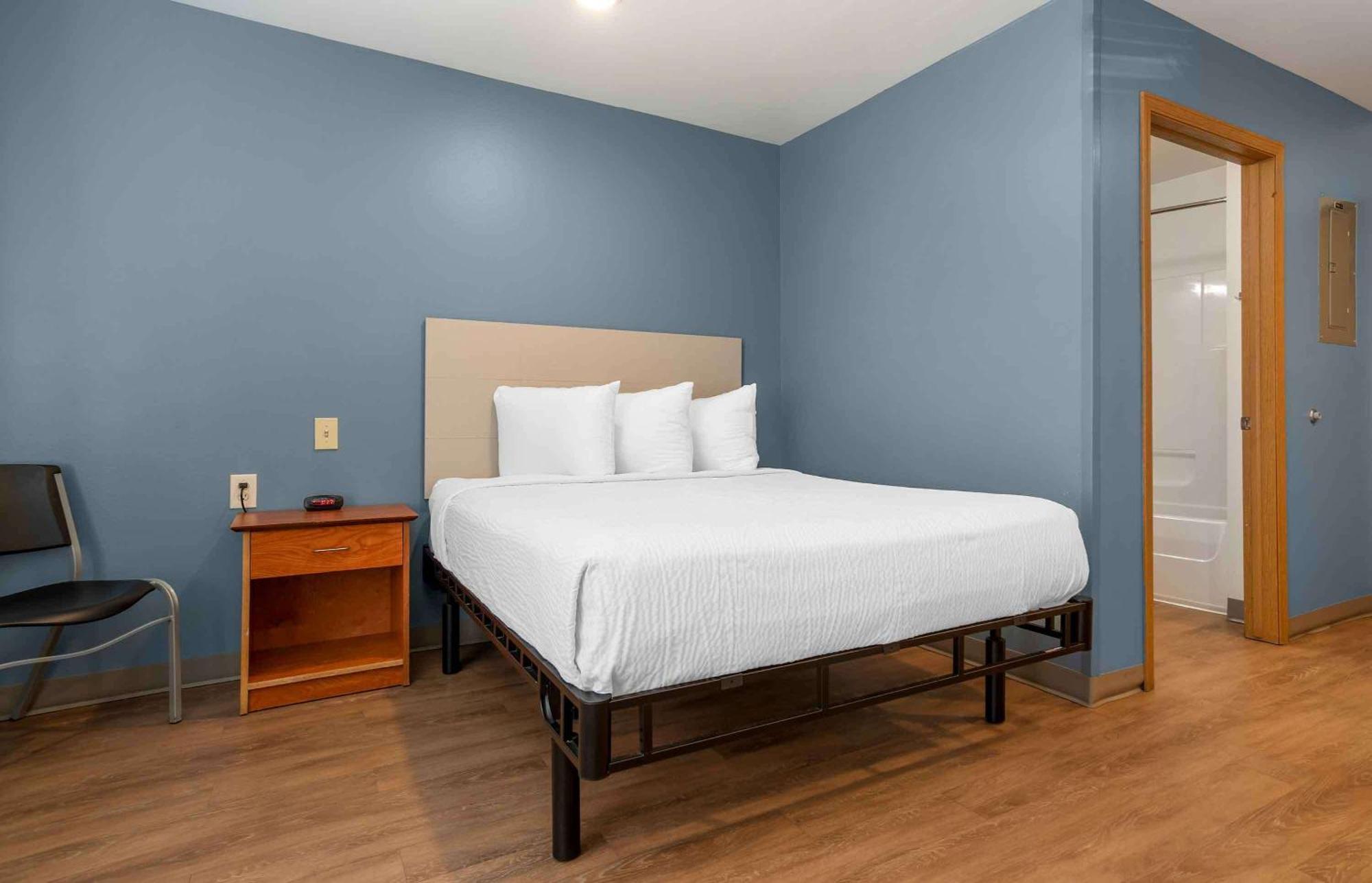 Extended Stay America Select Suites - Tampa - Brandon - East Heartland Экстерьер фото