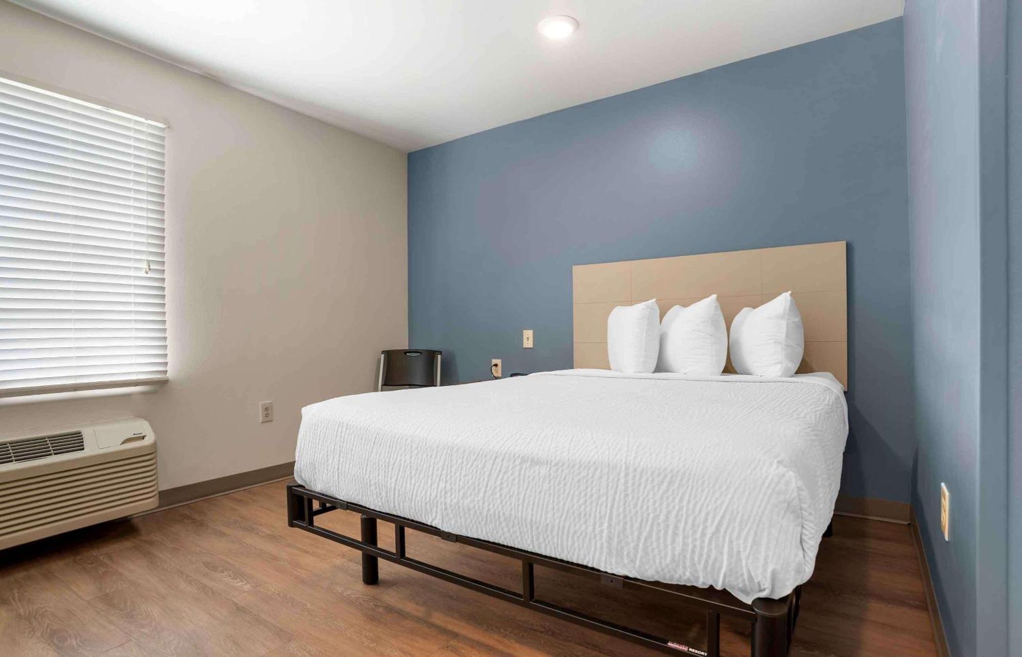 Extended Stay America Select Suites - Tampa - Brandon - East Heartland Экстерьер фото